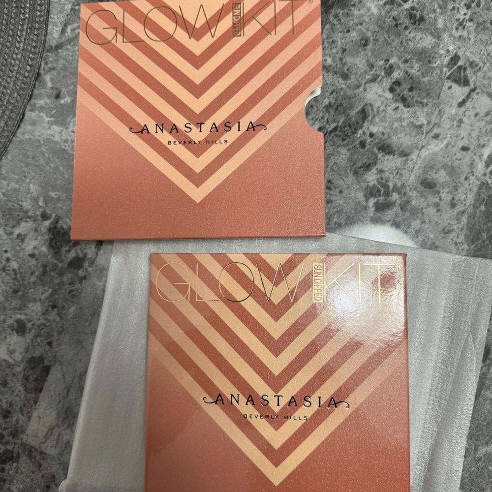 Anastasia Beverly Hills Sun Dipped Glow Kit